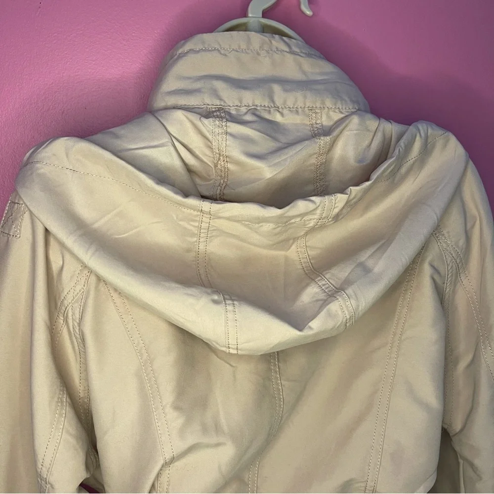 Lightweight Hooded Zip-Up Jacket - Mauve - Size Large - Picture 11 of 12